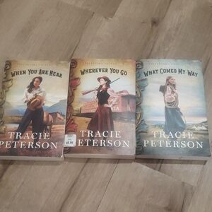 Coffee Table Book Set - Multicolor